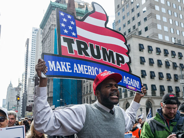 TRUMP TOWER, NEW YORK, NY, UNITED STATES - 2016/10/29: Over a hundred supporters of Republ
