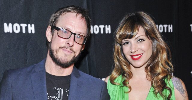 Video: Police Shoot Wife of Weezer's Bassist Scott Shriner, Charge Her With Attempted Murder