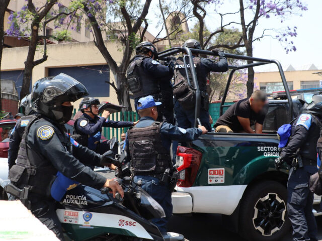Mexico City Police Local police officers from Alcaldia Cuauhtemoc carry out a raid. (Credit: Alcaldia Cuauhte