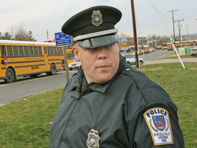 December, 21, 2006 TWP. CORNER OF MAIN ST., AND MAPLE AVE., PURCELLVILLE, VA Pictures of