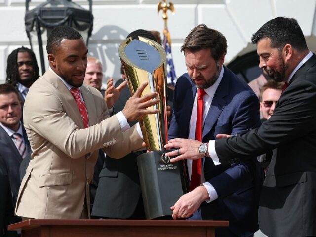 Win McNamee_Getty Images (5)