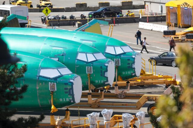 Boeing and Airbus have big order backlogs