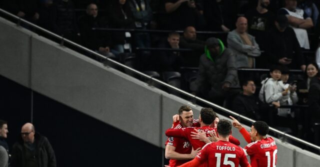 Nottingham Forest Tops Tottenham 2-1, Climbs to Third in Premier League