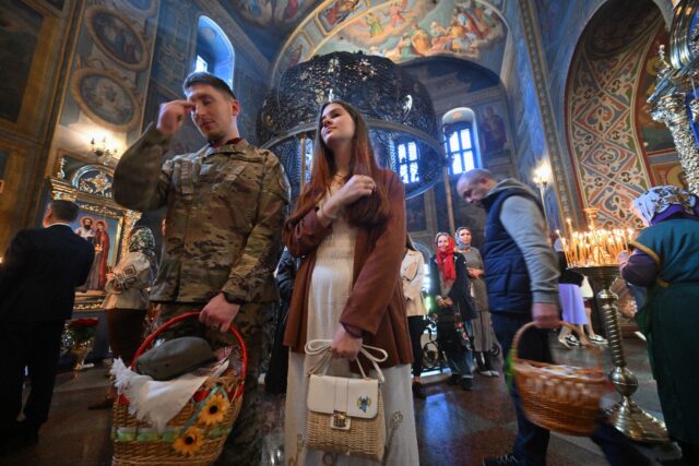 Russia' Vladimir Putin on Saturday announced an Easter truce starting that evening and las