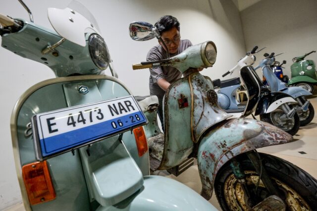 Switching to an electric Vespa is attracting customers who want a fashionable ride without