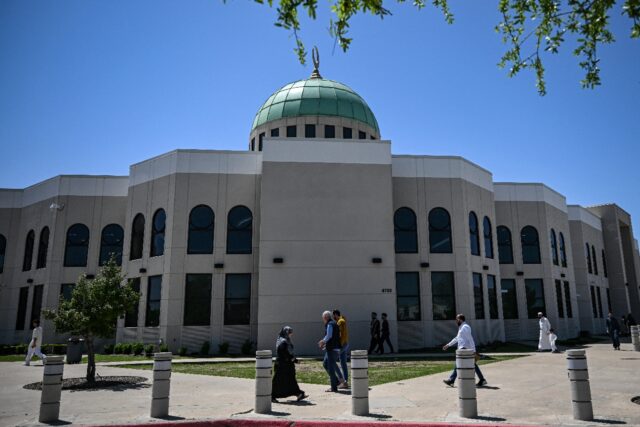 Texas Muslims seeking to build a new mosque and expanded community face bitter opposition