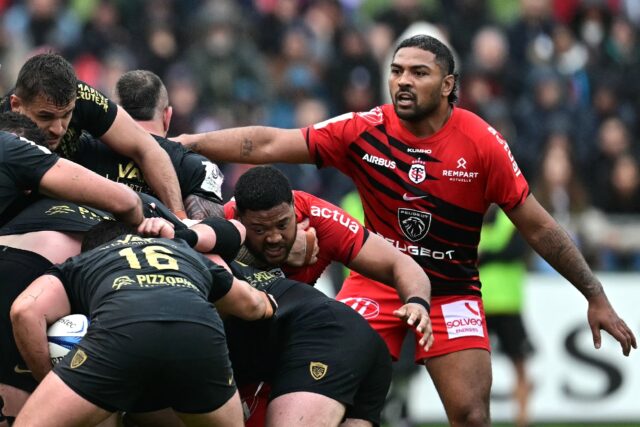 Toulouse and France hooker Peato Mauvaka (R) will likely miss the rest of the season becau