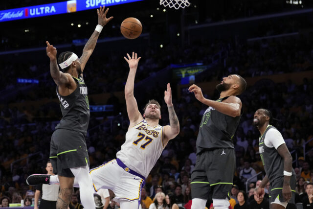 Timberwolves Lakers Basketball The Associated Press