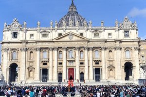 Convicted Catholic cardinal drops bid to take part in conclave