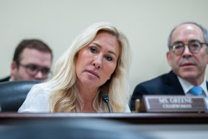 Democrats call for ban on congressional stock trading