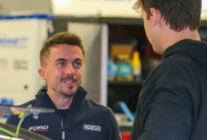 Frankie Muniz reunites with 'Malcolm in the Middle' parents