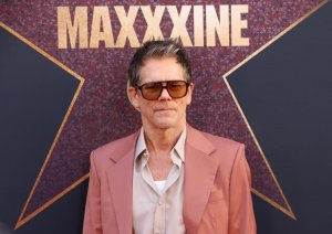 Kevin Bacon, Jimmy Fallon spoof 'Summer of '69' on 'Tonight Show'
