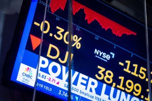 U.S. markets slip after Trump calls out Fed Chair Jerome Powell