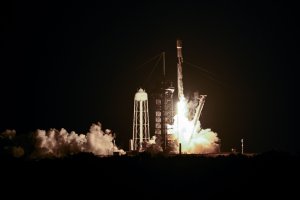 NASA, SpaceX launch 32nd resupply mission to International Space Station