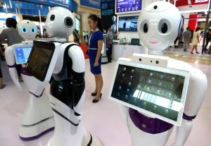 Robotic runners hobbled by breakdowns in first half-marathon against humans