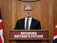 British PM Starmer’s Popularity Plummets to Record Low as Labour Bleeds Support