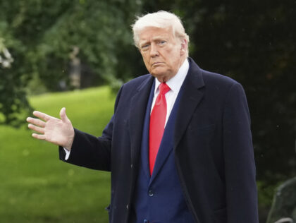 President Donald Trump departs the White House en route to Trump National Golf Club Washin