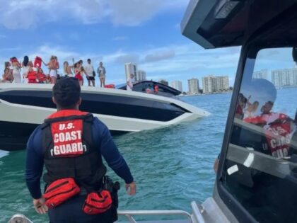 Coast Guard rescues bikini babes from sinking yacht