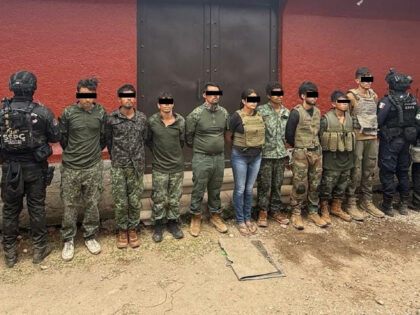 CJNG gunmen arrested by Mexican authorities, including some Colombian soldiers. (Credit Me