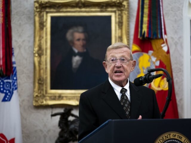 Notre Dame Legend Lou Holtz Urges Catholics to ‘Defend and Encourage’ New Pope