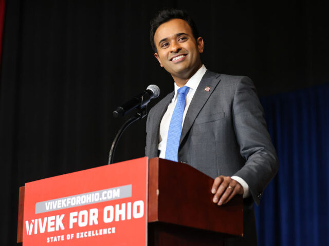 GettyImages-2201562431 TOLEDO, OH - FEBRUARY 25: Ohio republican guebenatorial candidate Vivek Ramaswamy speaks d