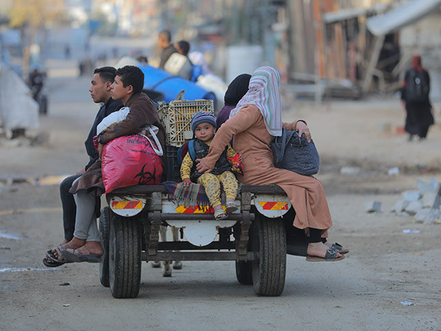 Poll: Nearly Half of Gazans Ready to Leave with Israel’s Help as Support for Hamas Plummets