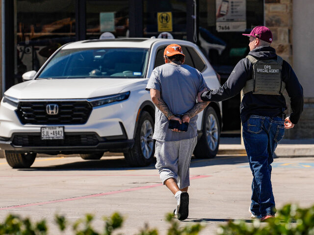 Texas Bill Requiring Sheriffs to Work with ICE Moves Closer to Governor’s Desk