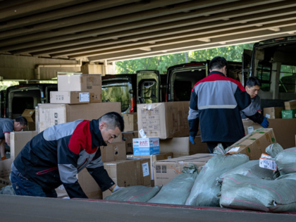Trump Admin Lowers Tariffs on Small Packages from China, Mostly Affecting Shein and Temu
