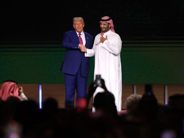 GettyImages-2214294758-2 US President Donald Trump greets Saudi Crown Prince Mohammed bin Salman during the Saudi-U