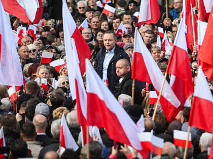 Watch: Pro Border-Control Polish Voters Chant ‘Donald Trump’ Ahead of Presidential Elec