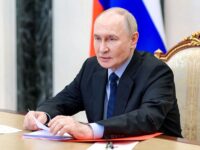 Moscow Says No Putin-Zelensky-Trump Meeting During Monday’s Planned Ceasefire Talks