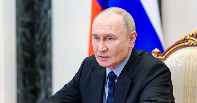 Moscow Says No Putin-Zelensky-Trump Meeting During Monday's Planned Ceasefire Talks