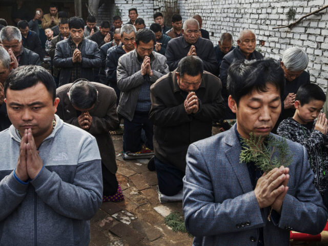 Exclusive – Religious Freedom Expert: China’s Cold Goodbye to Pope Francis a ‘Brutal 