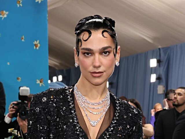 NEW YORK, NEW YORK - MAY 05: Dua Lipa attends the 2025 Met Gala Celebrating "Superfine: Ta