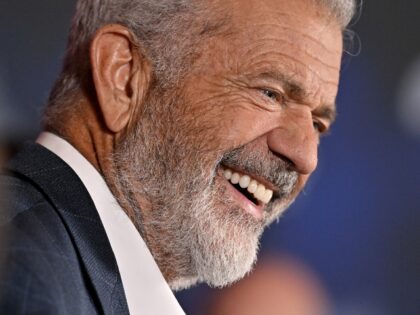 LOS ANGELES, CALIFORNIA - SEPTEMBER 24: Mel Gibson attends the Los Angeles Special Preview