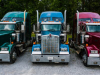 Report: Mexico’s Illegal Migrant Truckers Push U.S. Truckers Off the Road