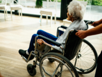 Elderly Chinese Woman Dies When Forced to Leave Hospital for Bank Withdrawal