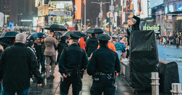 Report: Young TdA-Linked Gangbangers Busted for Fighting with NYPD