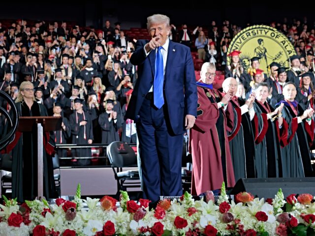 Trump to Alabama Grads: Use Business Skills to Build America, Not Just Portfolios
