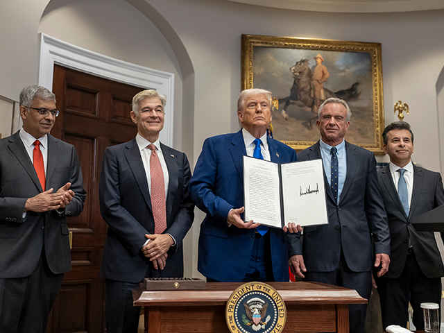 Breitbart Business Digest: Trump’s MFN Drug Price Plan and the Trade War in Pharma Lab Coats
