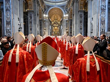 VATICAN CITY, VATICAN - MAY 07: (EDITOR NOTE: STRICTLY EDITORIAL USE ONLY - NO MERCHANDISI