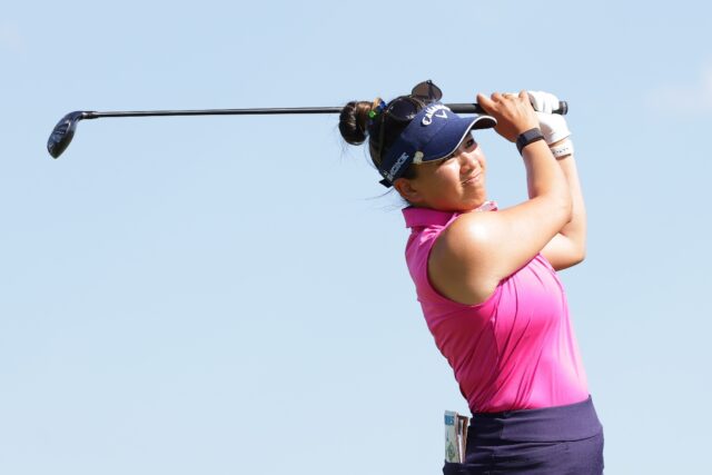 Brianna Do grabbed a share of the lead at the LPGA Tour's Mexico Riviera Maya Open on Thur