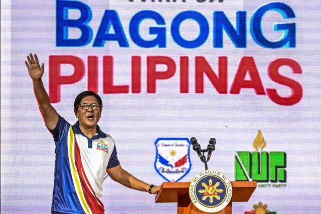 Filipinos will vote in a mid-term election seen as a referendum on the feud between Presid