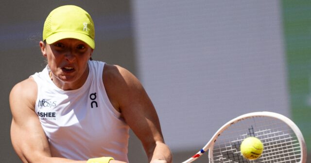 Iga Swiatek Eliminated by Danielle Collins at Italian Open