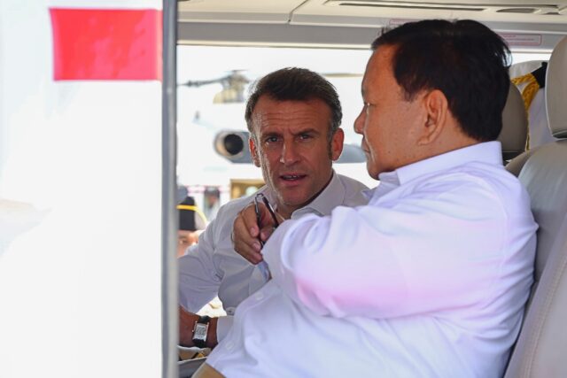 Macron and Prabowo flew in a helicopter to a military base