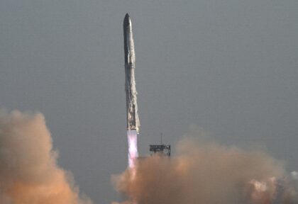 The previous two launch tests of SpaceX's Starship ended with the upper stage erupting int