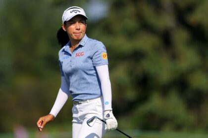 Thailand's Jeeno Thitikul eyes a shot on the way to the first-round lead in the LPGA Mizuh