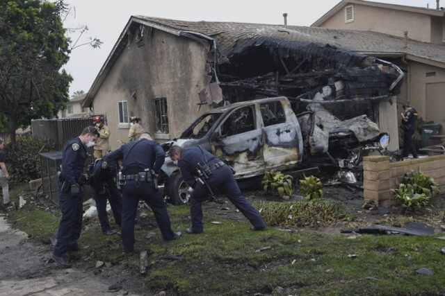 APTOPIX Plane-Crash-San-Diego The Associated Press