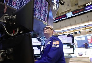 May American consumer confidence rebounds after five monts of decline