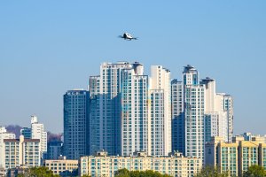 Analysis: Korea's private equity firm MBK Partners faces growing troubles